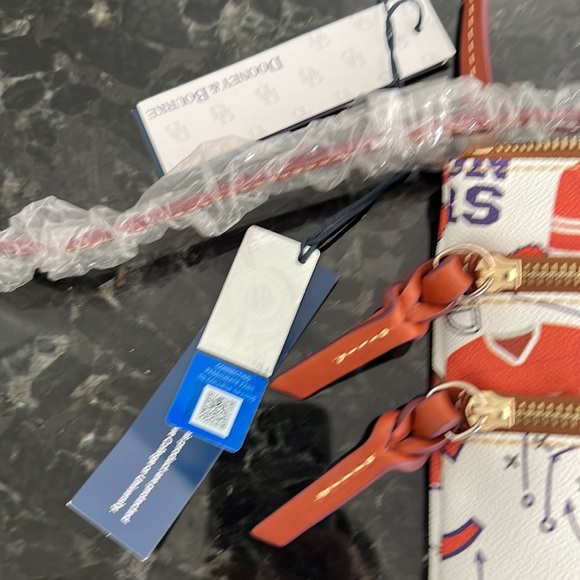 Dooney & Bourke Clemson Crossbody NWT - Picture 4 of 4